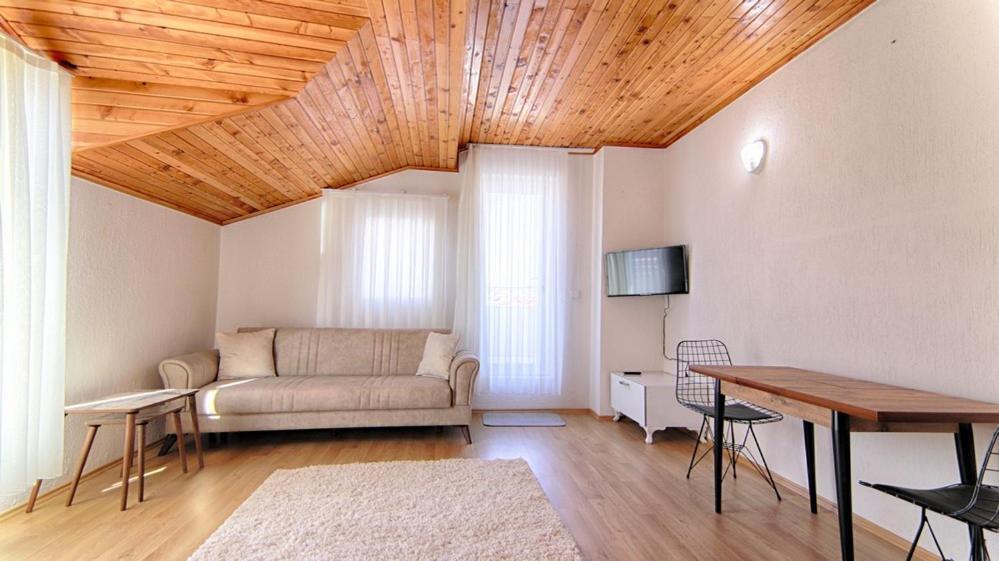 Fethiye City Center Cozy Apartments By Lookbookholiday Екстер'єр фото