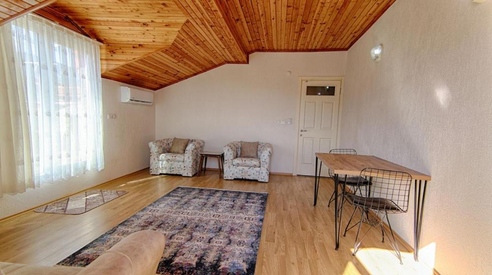 Fethiye City Center Cozy Apartments By Lookbookholiday Екстер'єр фото
