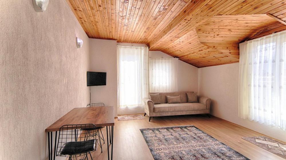 Fethiye City Center Cozy Apartments By Lookbookholiday Екстер'єр фото