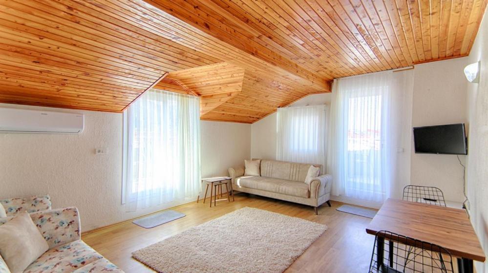 Fethiye City Center Cozy Apartments By Lookbookholiday Екстер'єр фото