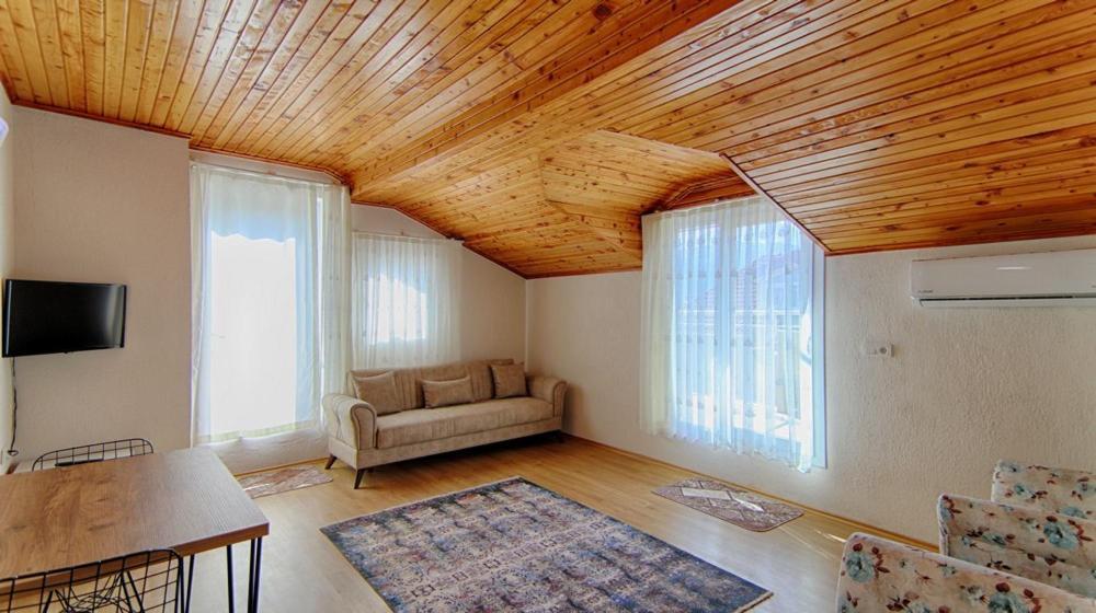 Fethiye City Center Cozy Apartments By Lookbookholiday Екстер'єр фото