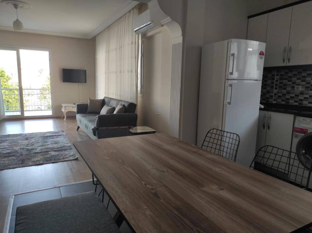 Fethiye City Center Cozy Apartments By Lookbookholiday Екстер'єр фото